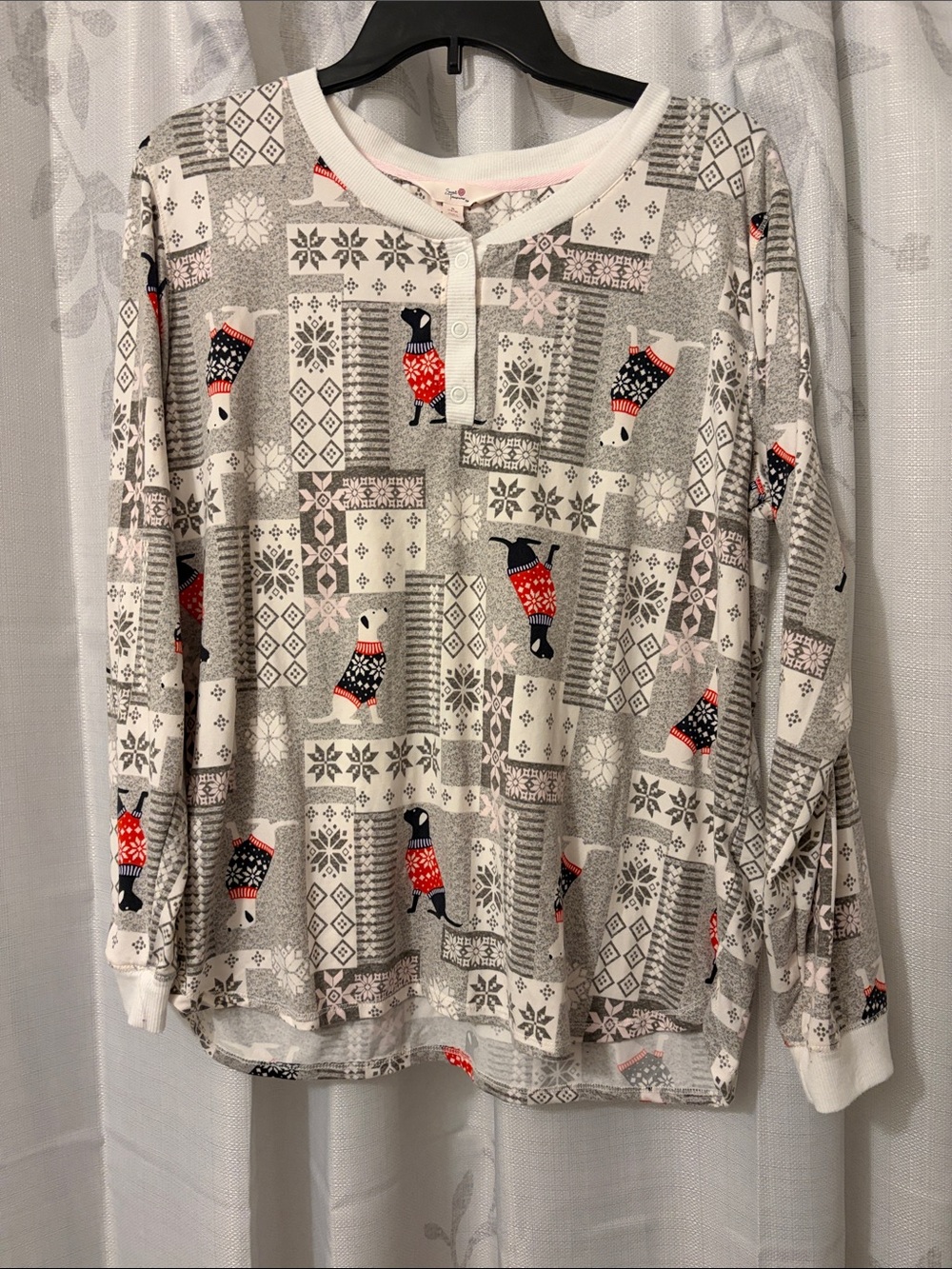 Secret Treasures Cream, Gray & Red Holiday Pajama Top
